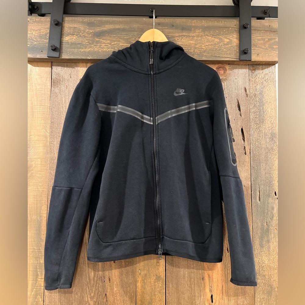 Nike Sportswear Tech Fleece Men's Full-Zip Hoodie in black Medium